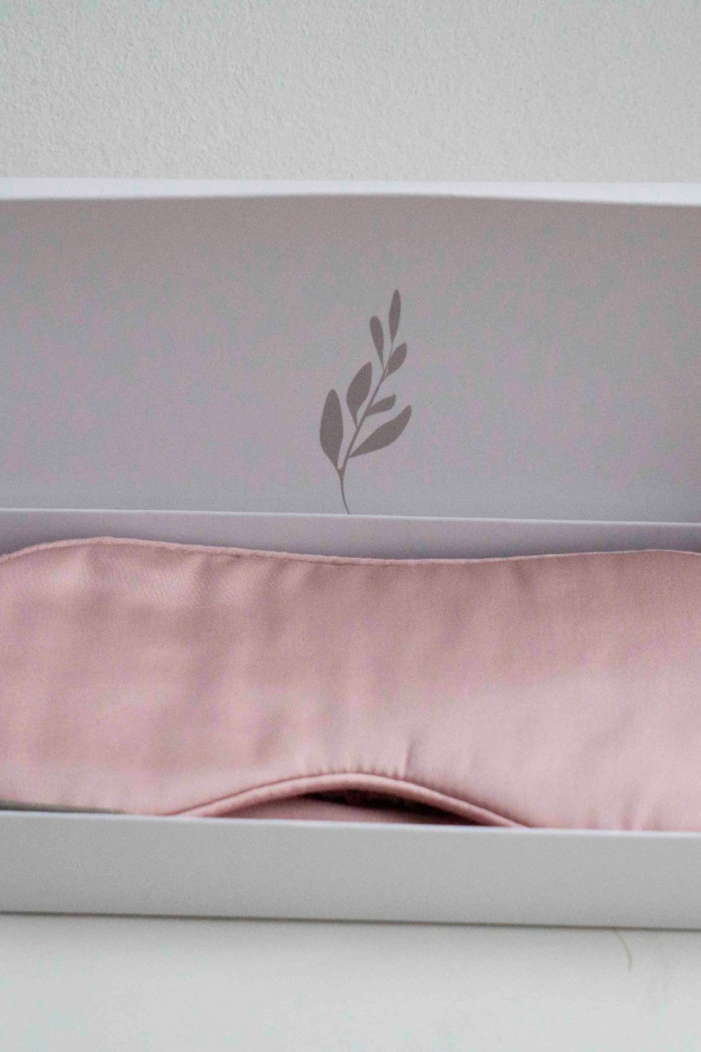 Маска для сна из тенселя Лотос