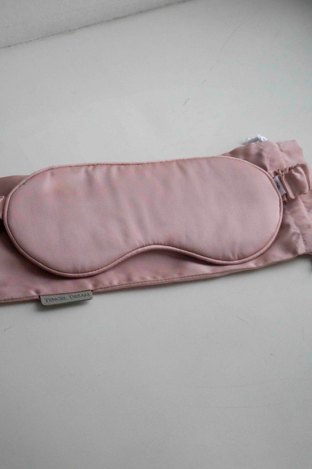 Маска для сна из тенселя Лотос